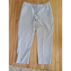 Size 12 Lululemon On the Fly pants/leggings 7/8 length